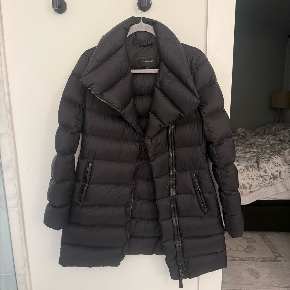Mackage Women's Black Puffer Coat size Medium